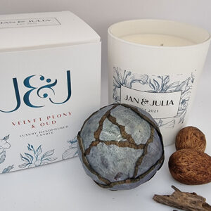 Velvet Peony & Oud Scented Candle